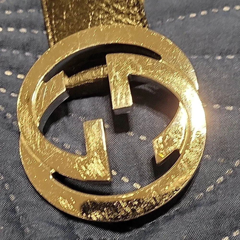 womans Gucci Belt